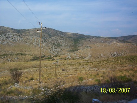 100_0787- cesta Chorvatskem- z Trogiru do Bašky Vody-  .JPG